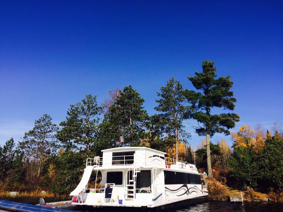 Lake Vermilion Houseboats