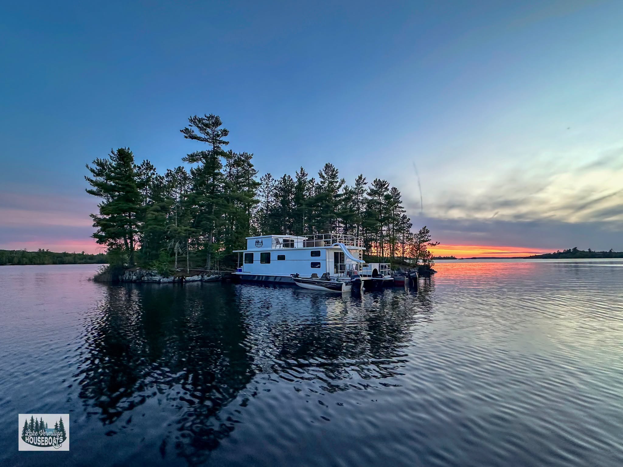 About Lake Vermilion Houseboats About Lake Vermilion Houseboats